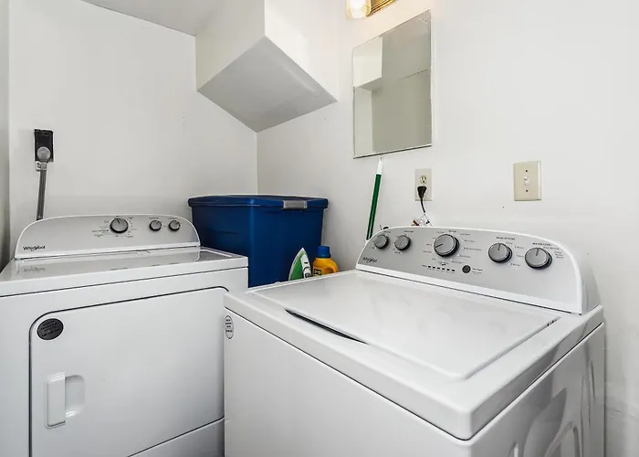 Near Downtown House&apt - Woodland Escape Holiday home Pensacola