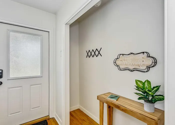 Near Downtown House&apt - Woodland Escape Pensacola