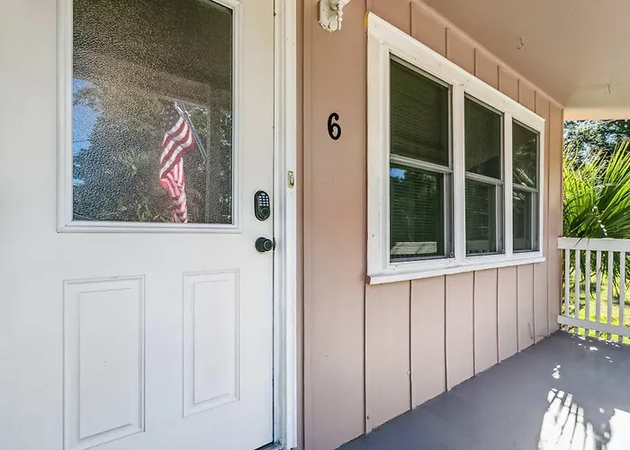 Near Downtown House&apt - Woodland Escape Holiday home Pensacola